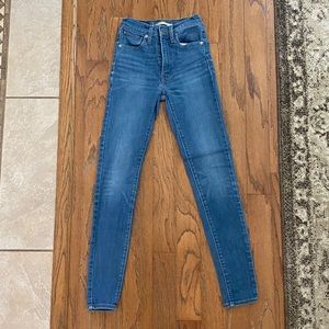 Levi’s Mile High Super Skinny Jeans